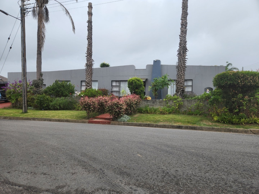 3 Bedroom Property for Sale in Blanco Western Cape